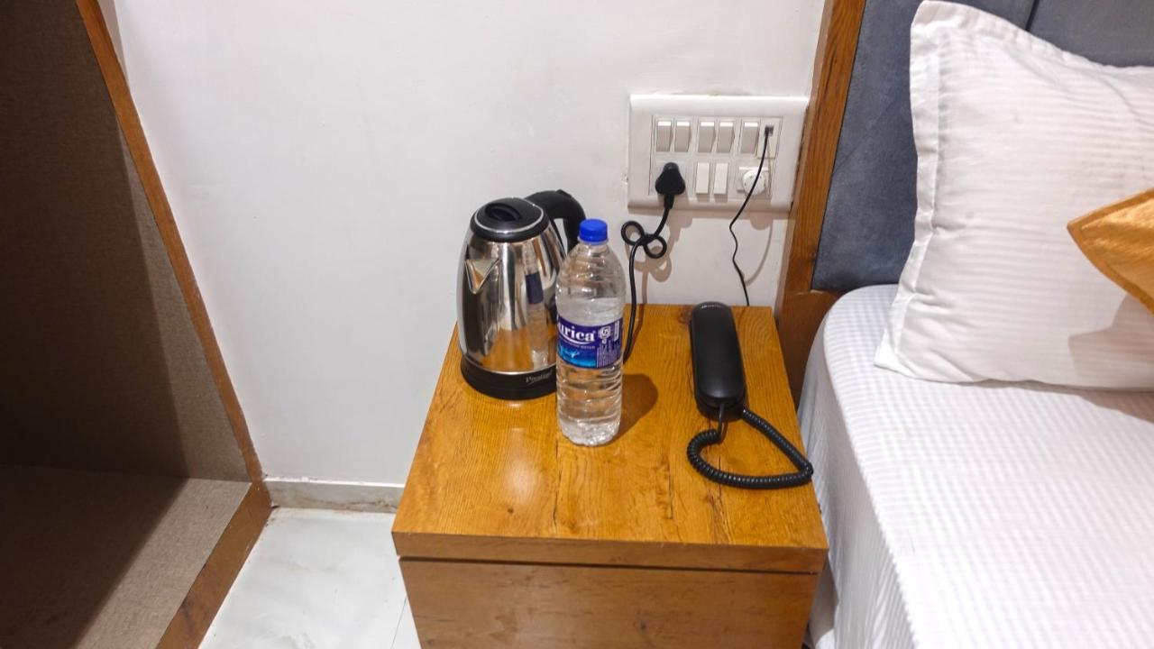Hotel Palms Residency, Chembur מומביי מראה חיצוני תמונה