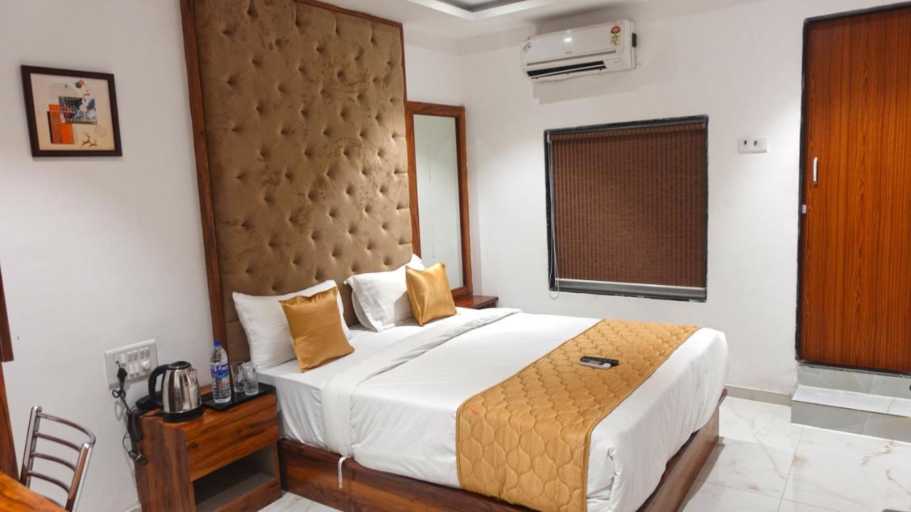 Hotel Palms Residency, Chembur מומביי מראה חיצוני תמונה