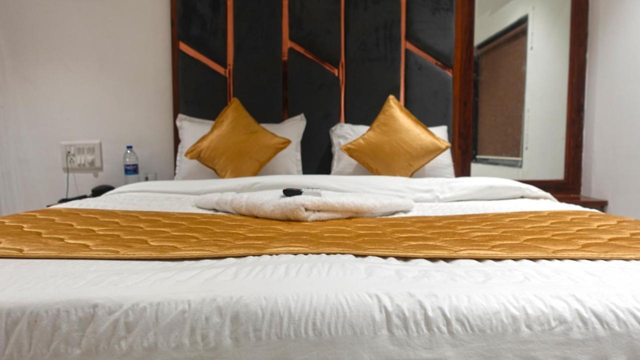 Hotel Palms Residency, Chembur מומביי מראה חיצוני תמונה