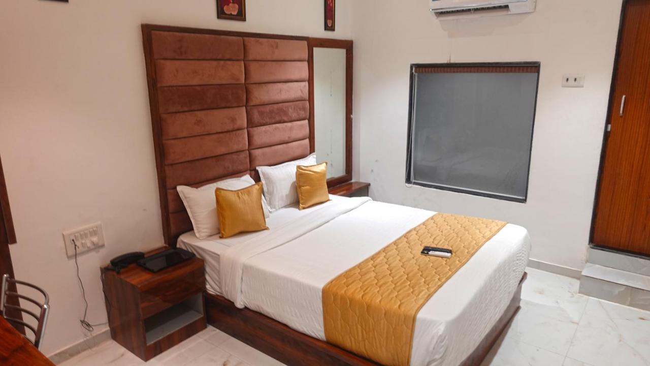 Hotel Palms Residency, Chembur מומביי מראה חיצוני תמונה