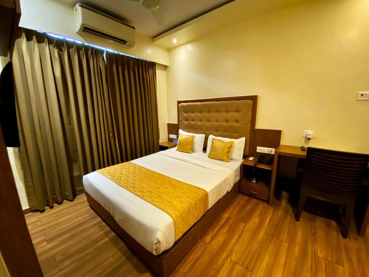 Hotel Palms Residency, Chembur מומביי מראה חיצוני תמונה